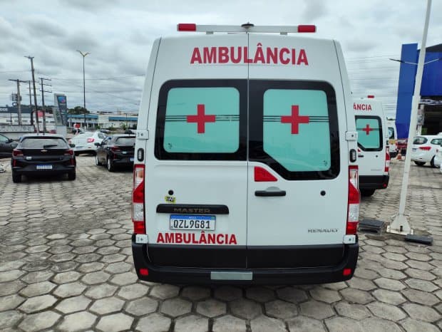 AMBULÂNCIA