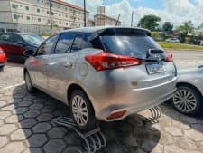 YARIS 4