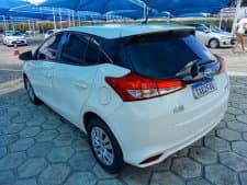 YARIS 4